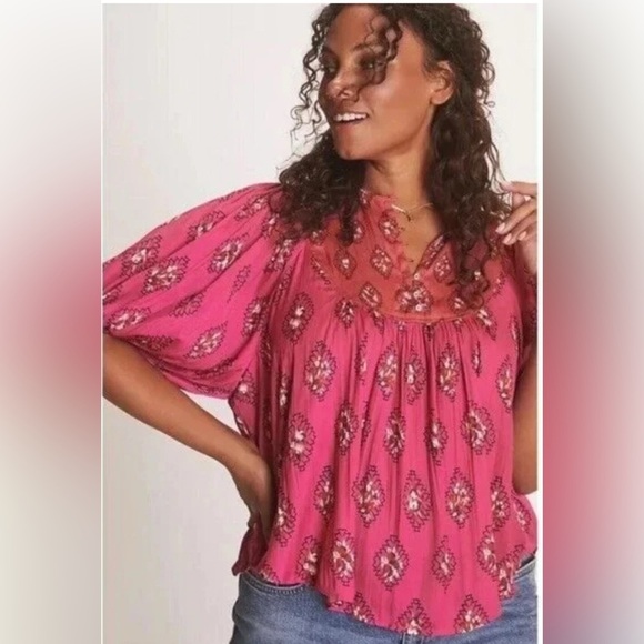 By Anthropologie Tops - BY ANTHROPOLOGIE Pink Red Puff Sleeve Ikat Print Blouse Size Medium